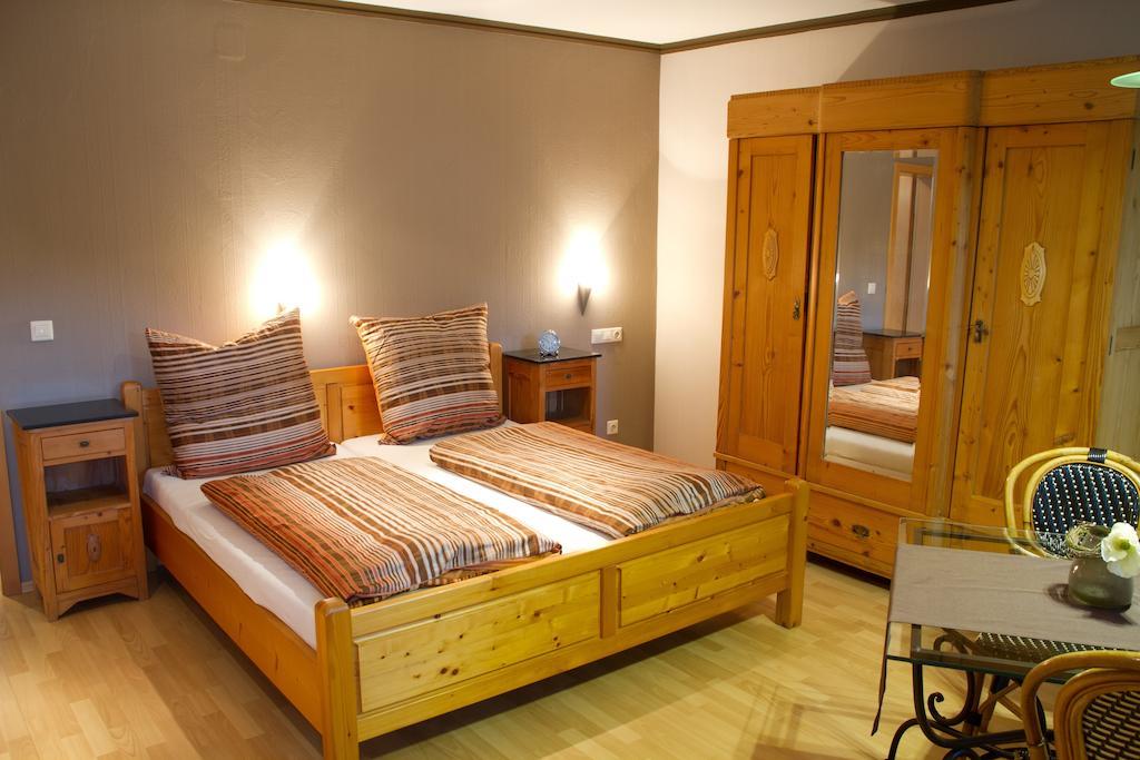 Almehof Thoene Bueren  Chambre photo